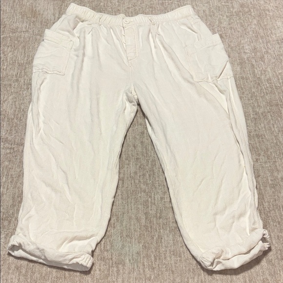 Wonderly Other - 2x Wonderly linen blend Cream Pants casual summery vacation vibes button fly